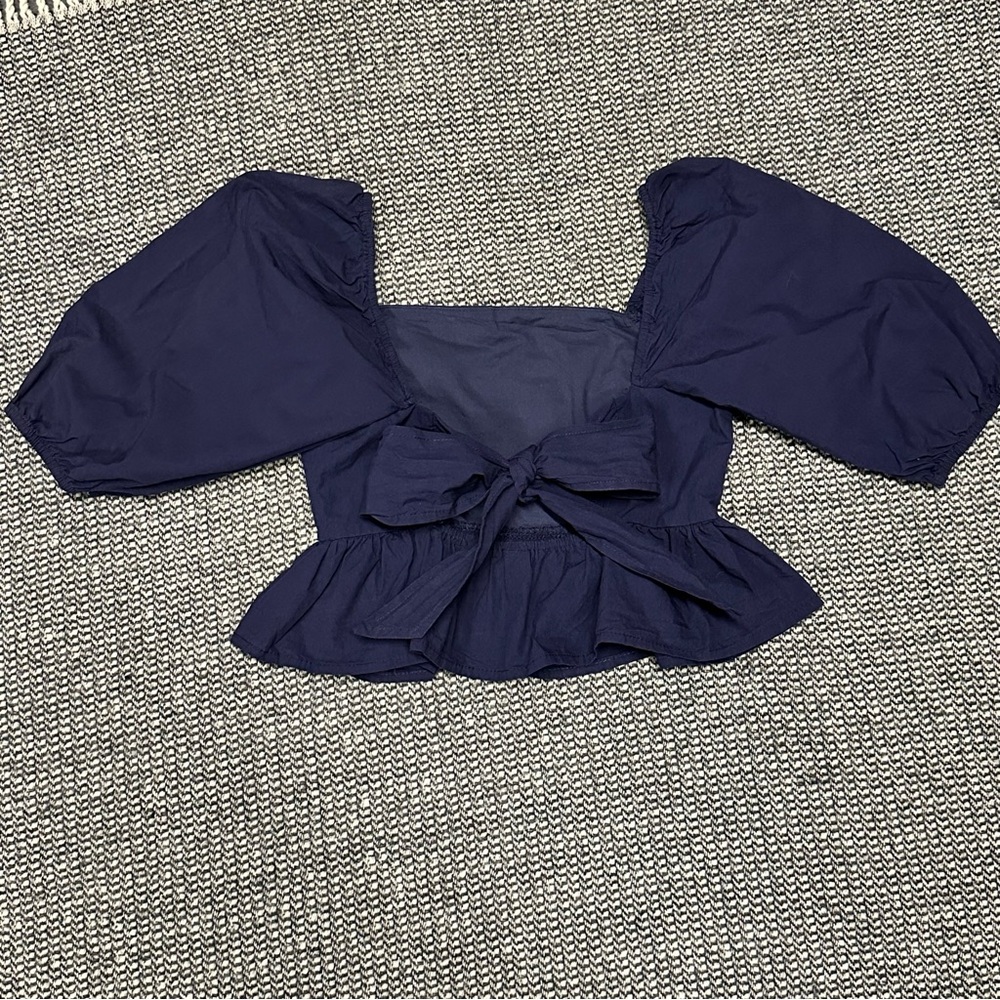 Francesca's Collections Navy Puff Sleeve Top